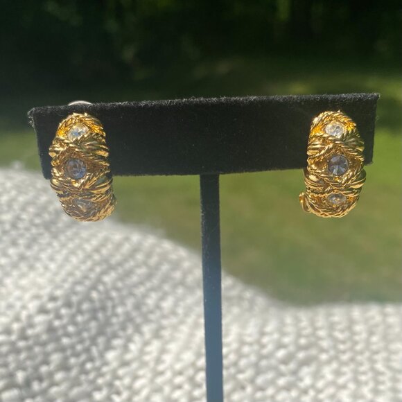 Joan Rivers VTG Gold Tone Clip On Rhinestone Ear Hug Hoop Earrings glam mobwife - Picture 5 of 9